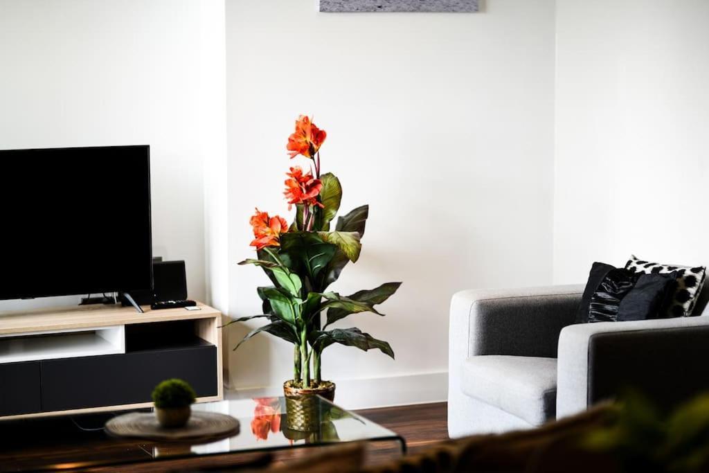 Modern 2 Bedroom Apartment - City Centre - Parking مانشستر المظهر الخارجي الصورة